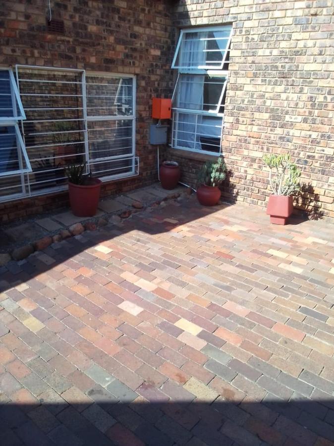 Orient Guest House Johannesburg Exterior photo